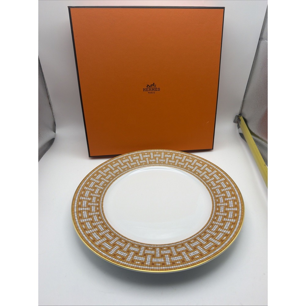 Hermes Mosaique au 24 Gold Dinner Plate 10.75" Porcelain France With Box
